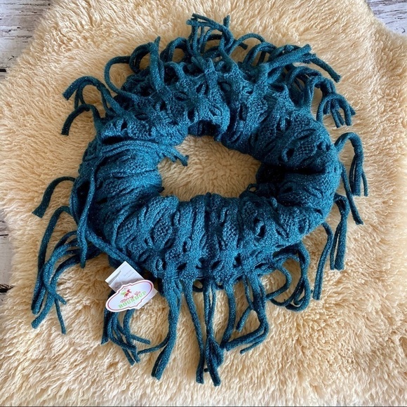 NWT Teal infinity scarf with sparkles - Picture 1 of 4
